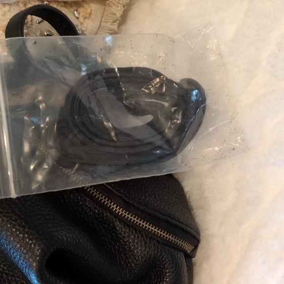 Rebecca Medium Julian Backpack black brand new with tags and dust cover - Picture 8 of 12